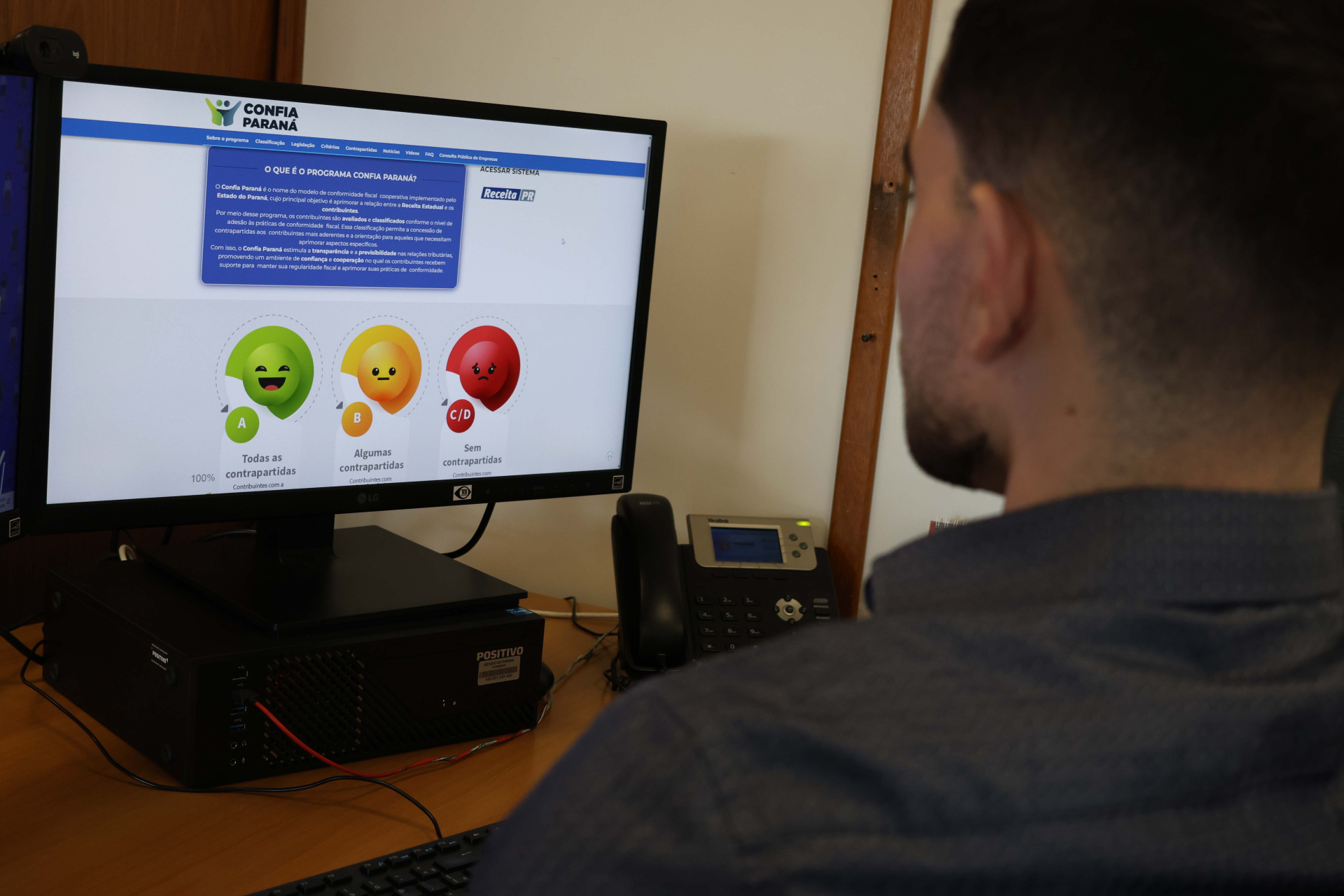 Parceria: Receita Estadual lan�a portal do Confia Paran� e se aproxima de contribuintes